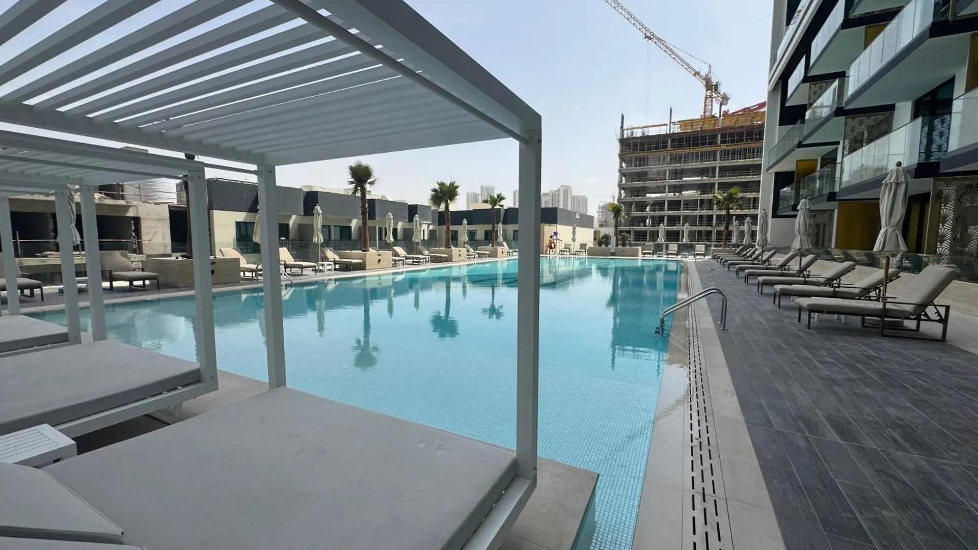 Your Own Pool Spacious 2Bdr Apartment Jvc Dubai