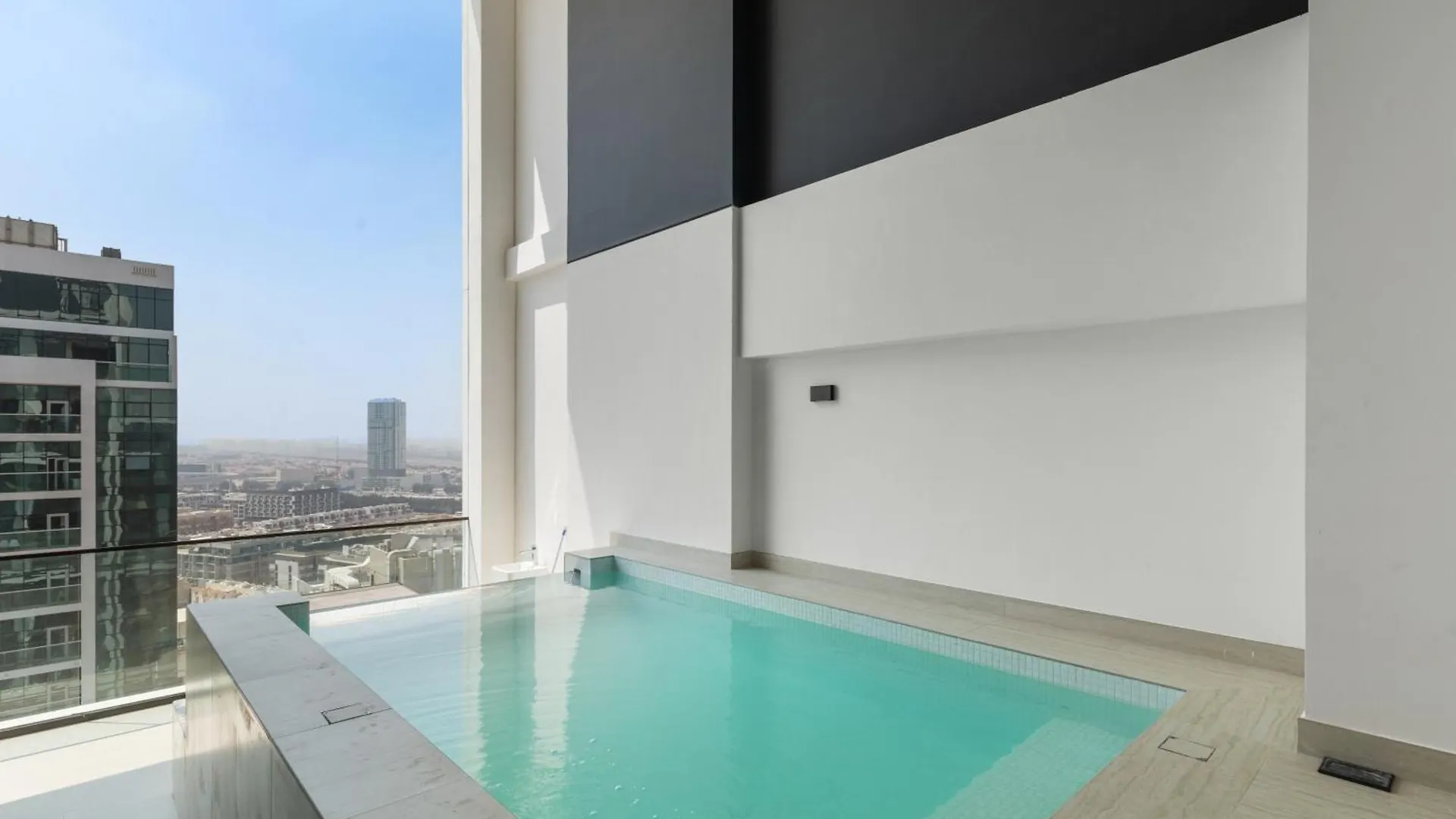 Your Own Pool Spacious 2Bdr Apartment Jvc Dubai