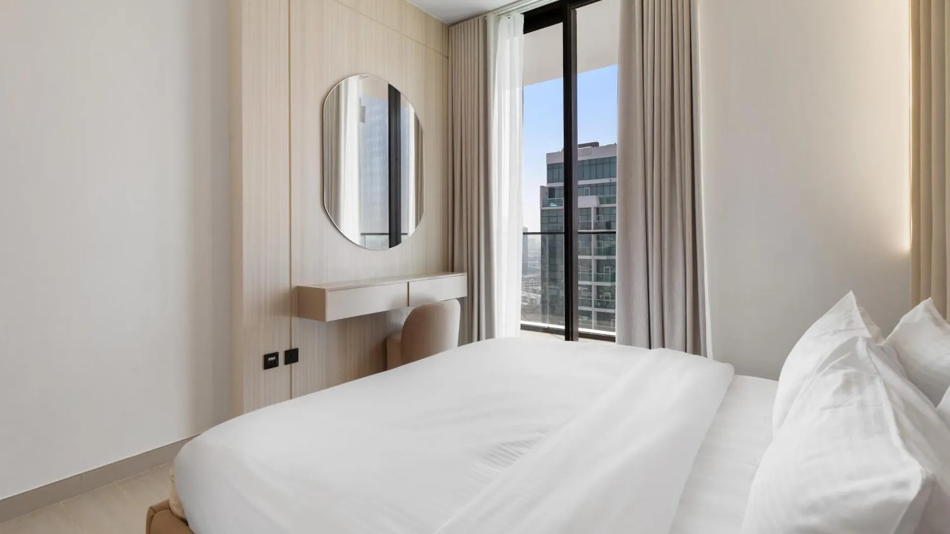 Your Own Pool Spacious 2Bdr Apartment Jvc Dubai 0*,